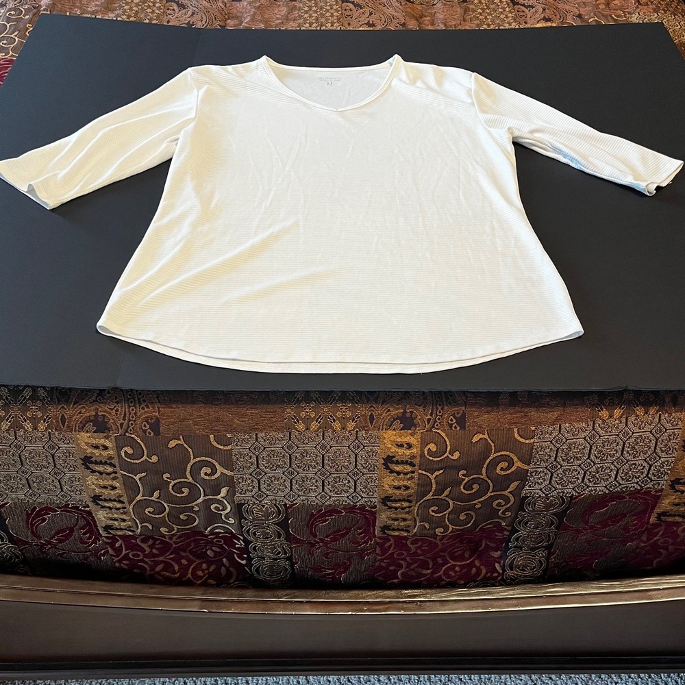 Segments White V Neck 3/4 Sleeve Base Layer Size XXL Tee Shirt‎ Seg'Ments